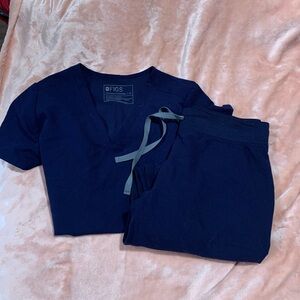 xs navy figs women’s scrub set